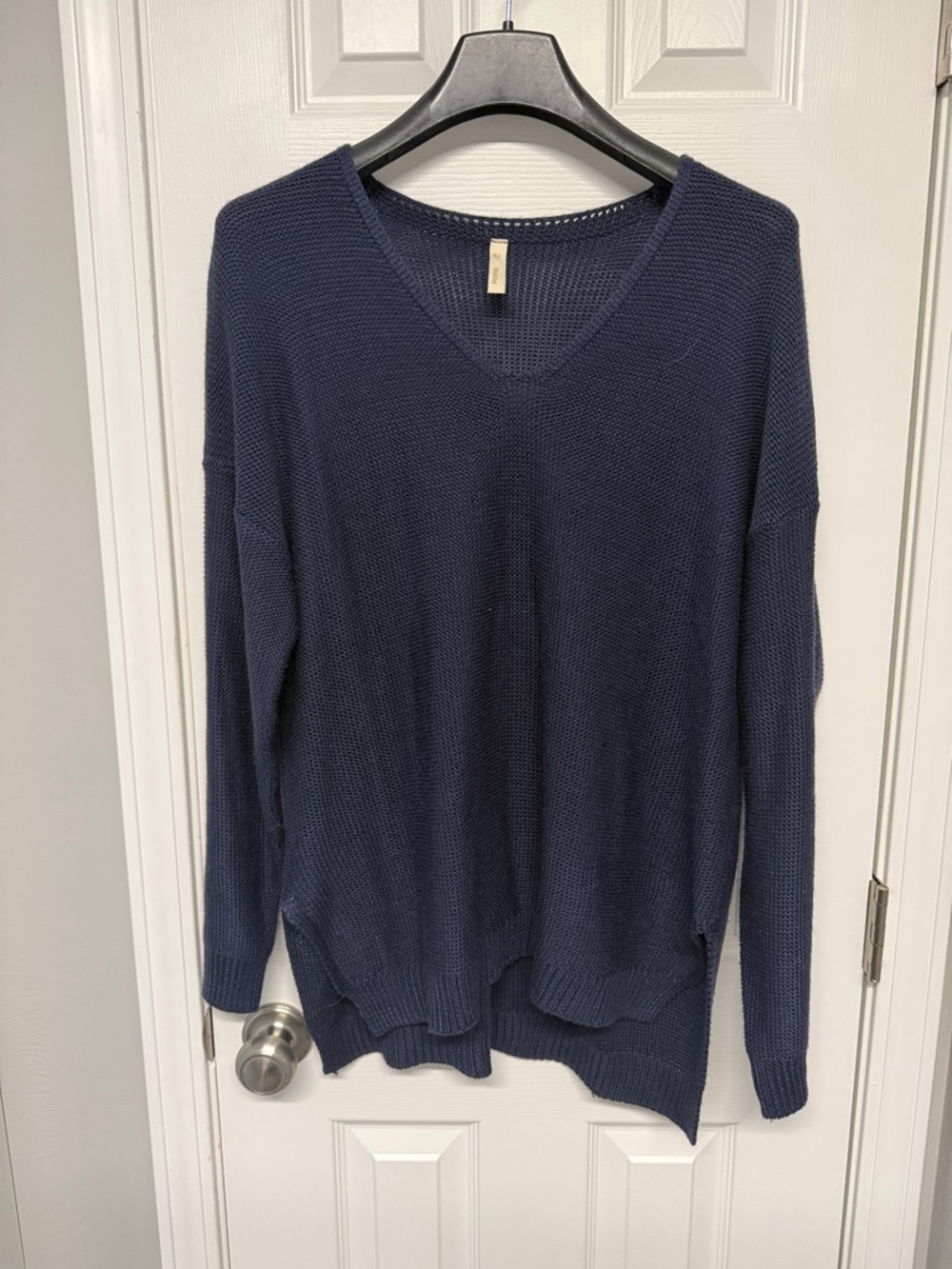 Wishlist Navy V-Neck Lightweight Knit Sweater